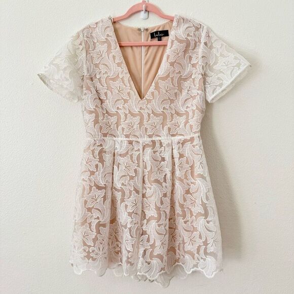 Lulu’s Women’s Large Bubbly Romance White Floral Embroidered Organza Romper - Picture 1 of 10